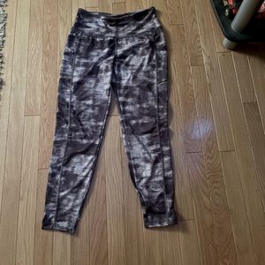 Tahari Sport Leggings NWOT